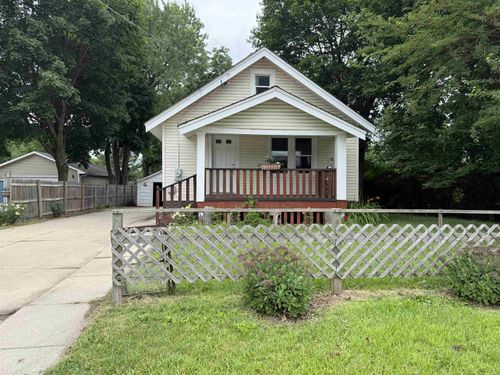 1521 Harlem Rd, Loves Park, IL, 61111-2627 | Card Image
