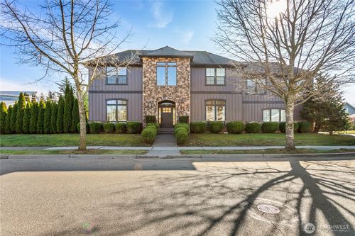 1580 Foxtail St, Lynden, WA, 98264-3910 | Card Image