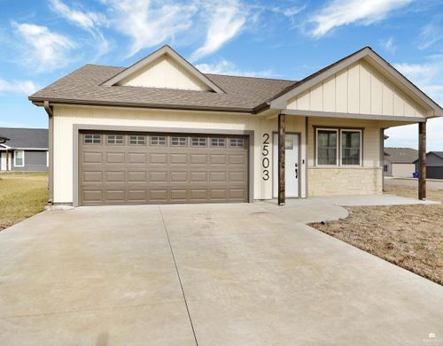 2503 Wren Ln, Junction City, KS, 66441-4890 | Card Image