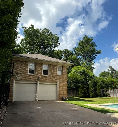 12-1383 E 26th St, Tulsa, OK, 74114-2733 | Card Image