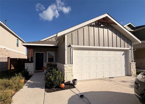 112 Bennington Dr, Liberty Hill, TX, 78642-2571 | Card Image