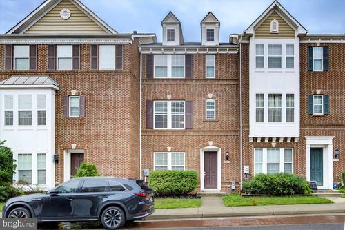 2046 Blunt Ln, ALEXANDRIA, VA, 22303-1750 | Card Image