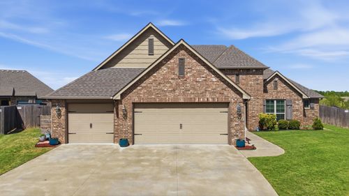 7701 82nd St, Owasso, OK, 74055-8961 | Card Image