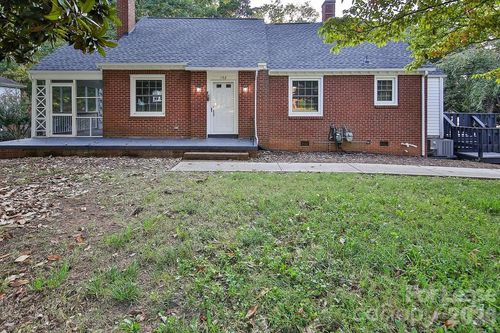 152 W Park Ave, Mooresville, NC, 28115-2242 | Card Image