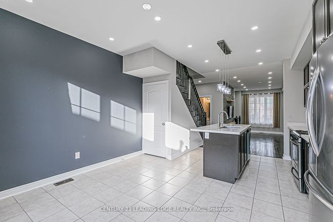 360 Cornell Rouge Blvd, House attached with 4 bedrooms, 4 bathrooms and 1 parking in Markham ON | Image 11