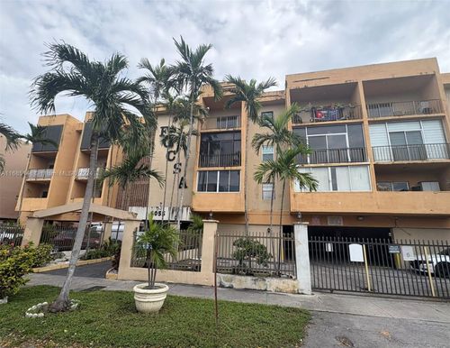 apt-318-6055 W 19th Ave, Hialeah, FL, 33012-6008 | Card Image