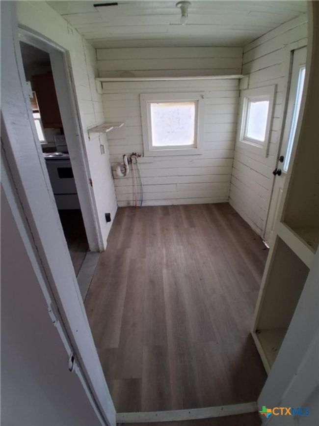 1206 W 7 Th St, House other with 3 bedrooms, 1 bathrooms and null parking in Cameron TX | Image 4