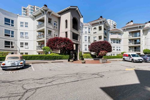 402-3172 Gladwin Rd, Abbotsford, BC, V2T5T3 | Card Image