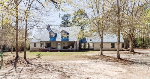 18347 Dogwood Ln, Saucier, MS, 39574-8549 | Card Image