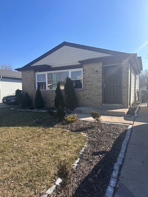 18115 Idlewild Dr, Country Club Hills, IL, 60478-5123 | Card Image