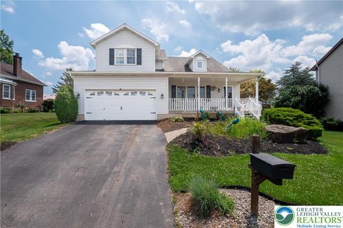 205 Main St, CATASAUQUA, PA, 18032-1430 | Card Image