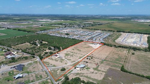 14310 Quesenberry Rd, Von Ormy, TX, 78073-3667 | Card Image