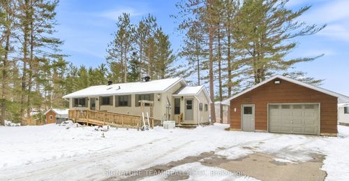 642 Pecoskie Dr, Killaloe, ON, K0J2A0 | Card Image