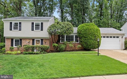 8306 Winslow Ave, SPRINGFIELD, VA, 22152-1633 | Card Image