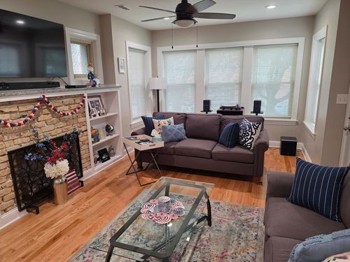1-3811 Spaulding Ave, Chicago, IL, 60618-4423 | Card Image
