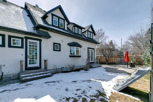 51 White Oak Crescent Sw, Home with 5 bedrooms, 3 bathrooms and 3 parking in Calgary AB | Image 37