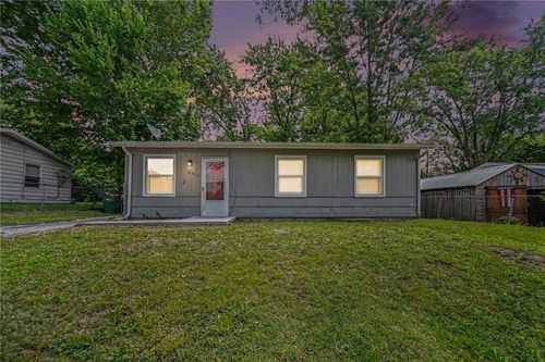 2701 S 48th Ter, Kansas City, KS, 66106-3517 | Card Image