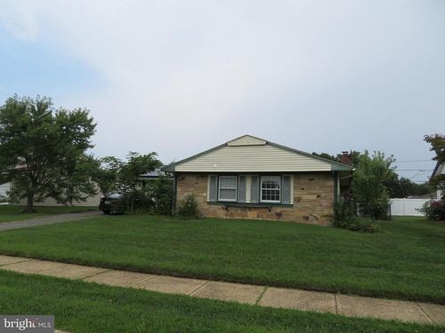 49 Gabriel Ln, Willingboro, NJ, 08046-3043 | Card Image