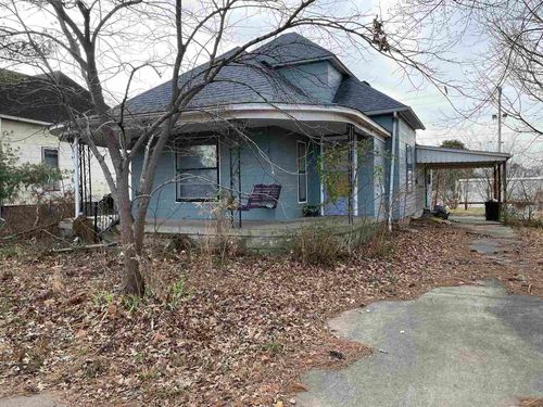 209 S 16th St, Herrin, IL, 62948-2236 | Card Image