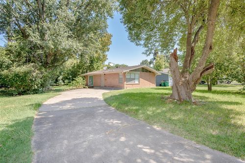 2024 Bogatto St, La Marque, TX, 77568-5214 | Card Image