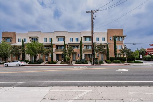 2823 Lily Ln, El Monte, CA, 91733-2403 | Card Image