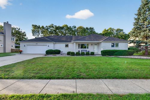 25053 W Mcmillin Dr, Channahon, IL, 60410-3262 | Card Image