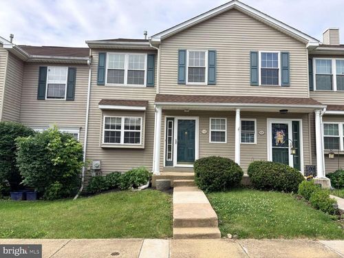 110 Pin Oak Ct, COLLEGEVILLE, PA, 19426-3910 | Card Image