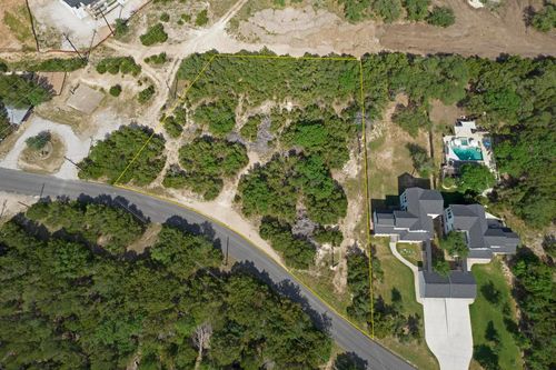 3515 Crosswind Dr, Spicewood, TX, 78669 | Card Image