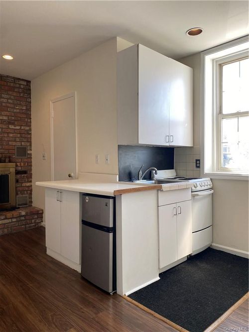apt-2a-6 Spring St, Hastings On Hudson, NY, 10706-1539 | Card Image