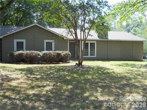 8631 Carmel Rd, Charlotte, NC, 28226-3640 | Card Image