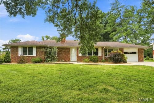 21 Elannchester Dr, Manchester, MO, 63011-3838 | Card Image