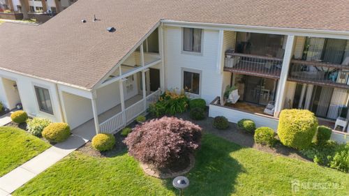 5s-5 Avon Dr, East Windsor, NJ, 08520 | Card Image