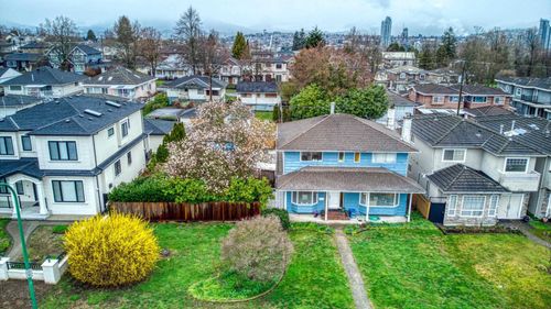 3775 Elmwood St, Burnaby, BC, V5G1R8 | Card Image