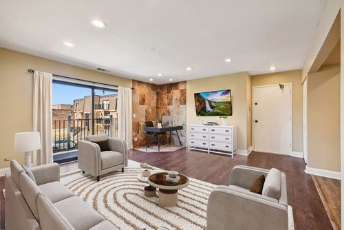 apt-2d-108 Mullingar Ct, Schaumburg, IL, 60193-3261 | Card Image