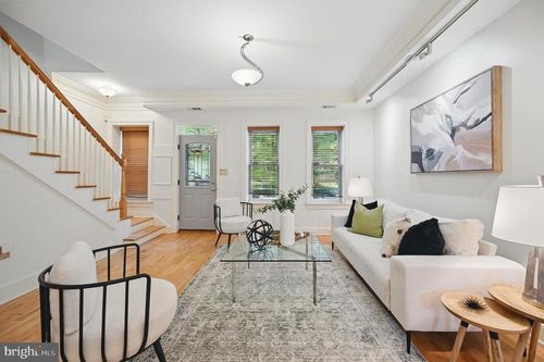 516 K St Ne, WASHINGTON, DC, 20002-3526 | Card Image