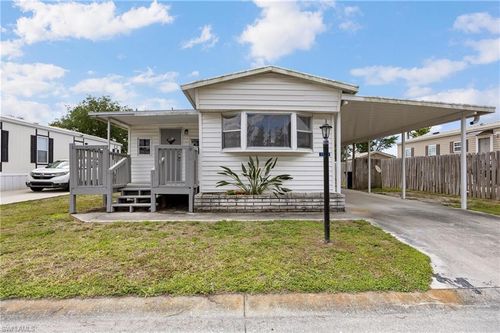11111 Ballweg Ln, FORT MYERS, FL, 33908-3352 | Card Image
