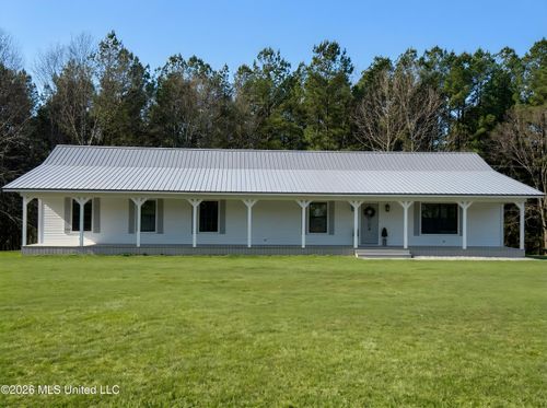 2333 Comans Rd, Carthage, MS, 39051-7716 | Card Image