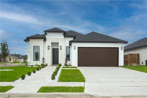 1015 Pecan St, Alton, TX, 78573-2030 | Card Image