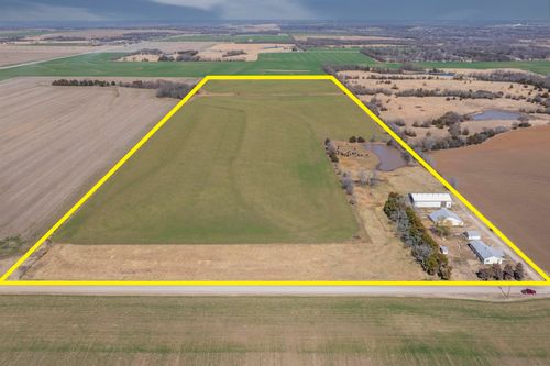 4392 302nd Rd, Arkansas City, KS, 67005-5474 | Card Image