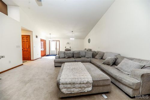 117 Northwoods Dr, Troy, IL, 62294-3234 | Card Image