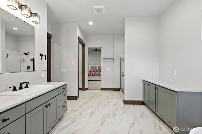 15701 264 Th St E, House other with 4 bedrooms, 3 bathrooms and 12 parking in Graham WA | Image 29