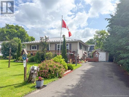 33 Centennial Cres, Florenceville Bristol, NB, E7L1Z4 | Card Image