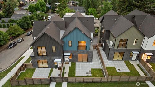b-18603 104th Ave Ne, Bothell, WA, 98011-3822 | Card Image