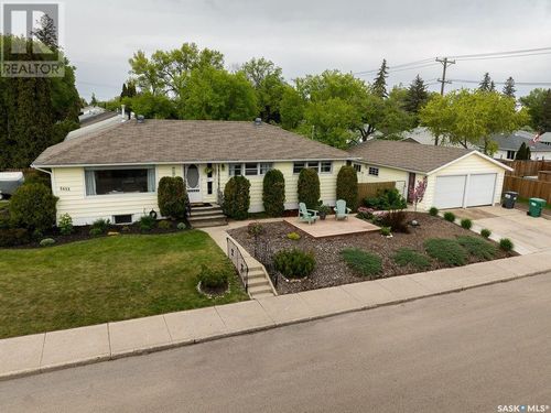 2433 Broadway Ave, Saskatoon, SK, S7J0Z1 | Card Image