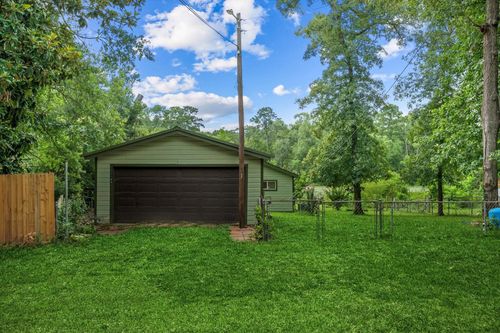 11104 Quinlan North Lake Dr, Conroe, TX, 77303-3938 | Card Image