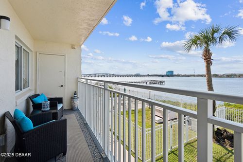 apt-211-145 N Halifax Ave, Daytona Beach, FL, 32118-4286 | Card Image