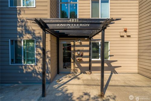 401-4831 Fauntleroy Way Sw, Seattle, WA, 98116-4562 | Card Image