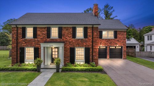 586 Fairfax St, Birmingham, MI, 48009-1235 | Card Image