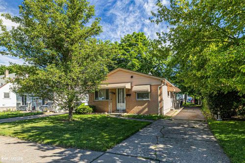 17245 Ivanhoe St, Roseville, MI, 48066-2853 | Card Image