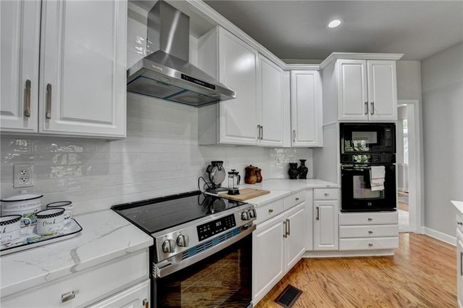 5915 Masters Club Dr, House other with 5 bedrooms, 4 bathrooms and null parking in Suwanee GA | Image 30